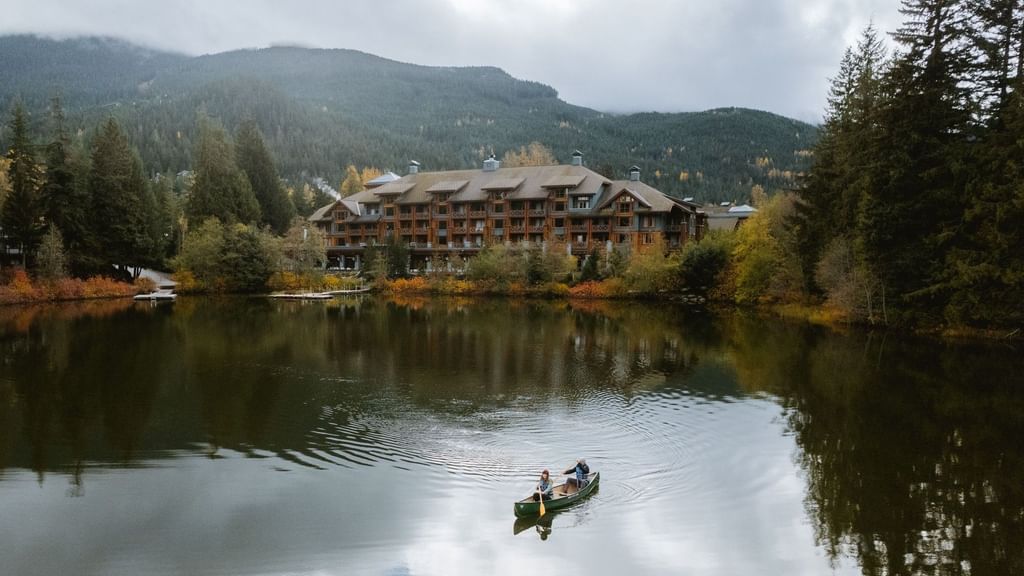 The lodge on Nita Lake