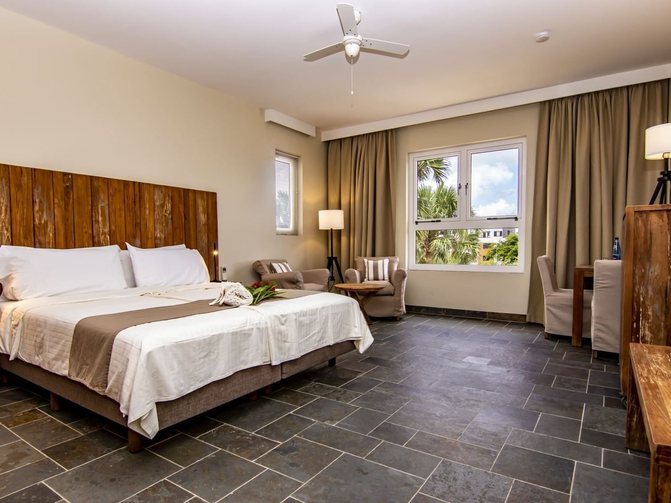 Superior King Room Bayside Blue Bay
