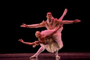 Two ballerinas dancing