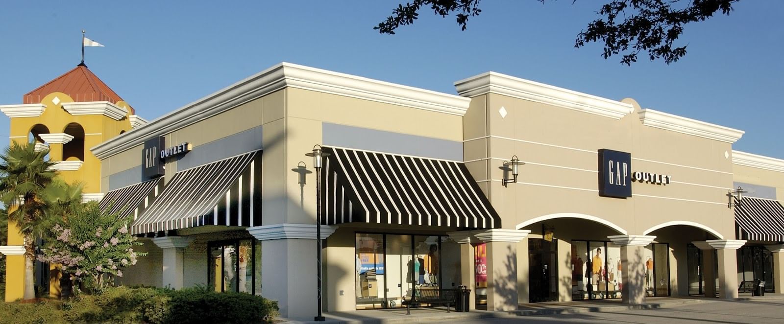 Exterior view & the entrance of Lake Buena Vista Factory Stores near Lake Buena Vista Resort Village & Spa