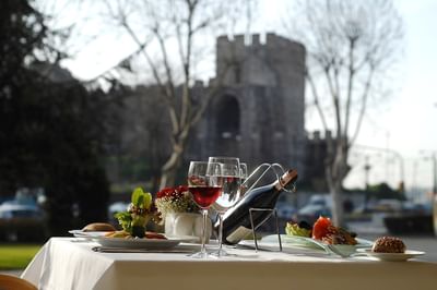 restaurant at eresin hotels topkapi