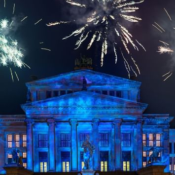 Klassisches Open Air Festival im Konzerthaus Berlin in der Nähe von Titanic Hotels in Berlin