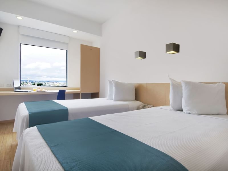 Habitación Doble Superior con Dos Camas Dobles en One Hotels