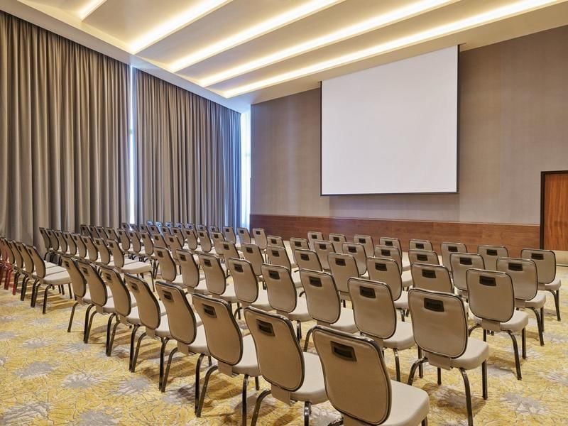 A spacious conference hall at Fiesta Americana Condesa Cancún