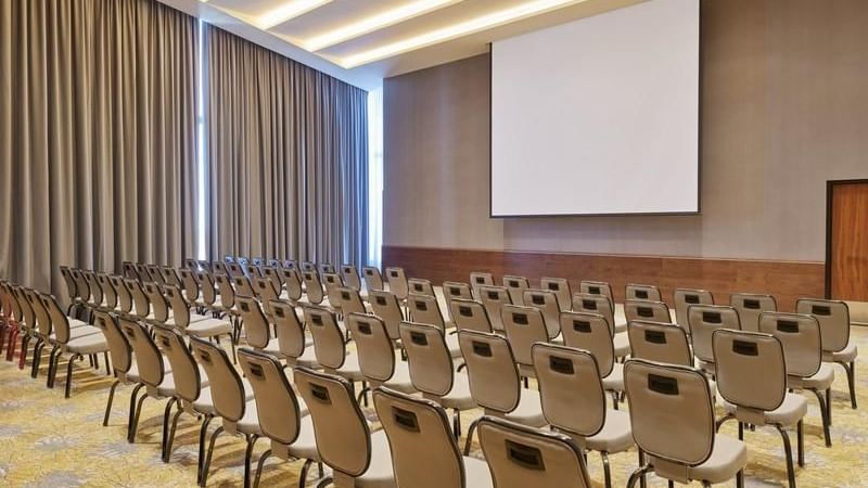 Theater style set-up in an event room at FA Viaducto Aeropuerto