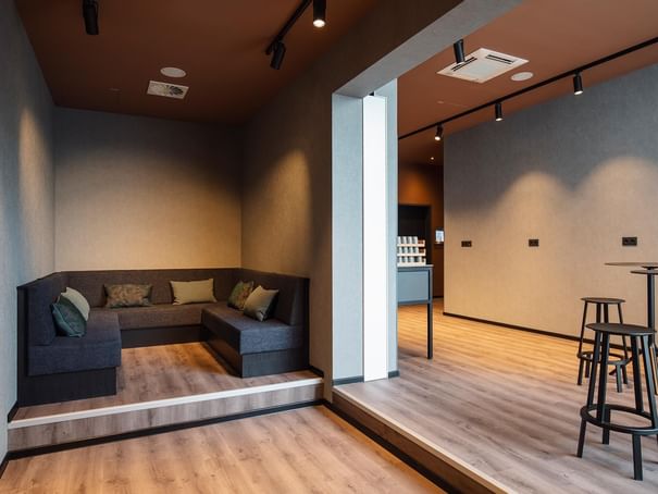 Lounge area in Meeting Room foyer at Hotel Berlin Berlin