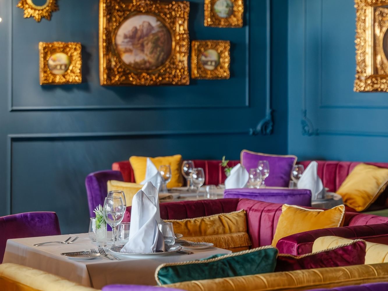 Zaya Lounge