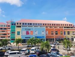 Bay Walk Shopping Mall