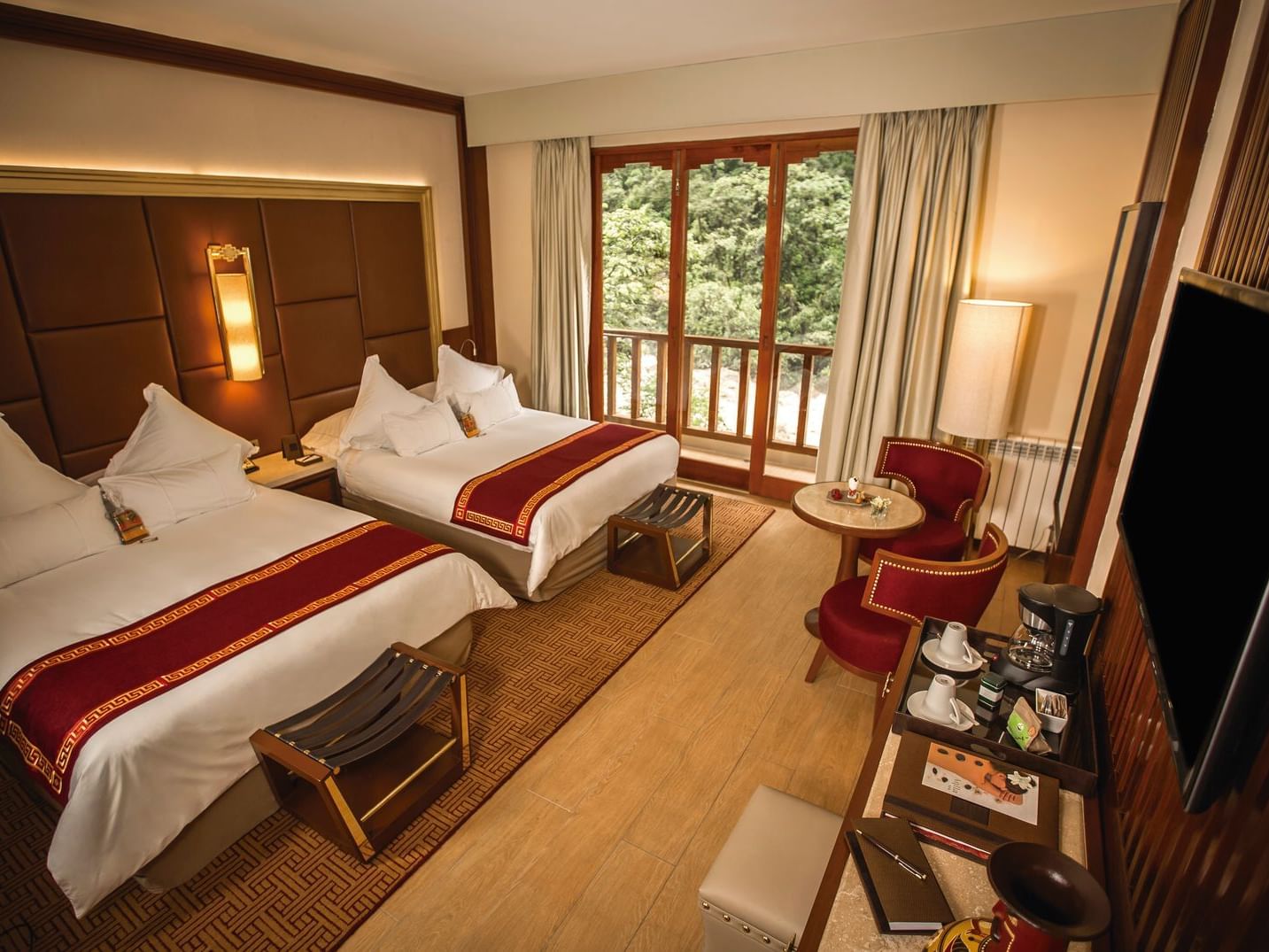 Sumaq Deluxe with river view with double beds at Hotel Sumaq