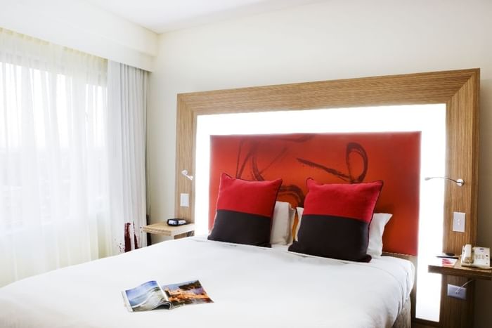 A King Size Bed -Novotel Sydney Olympic Park