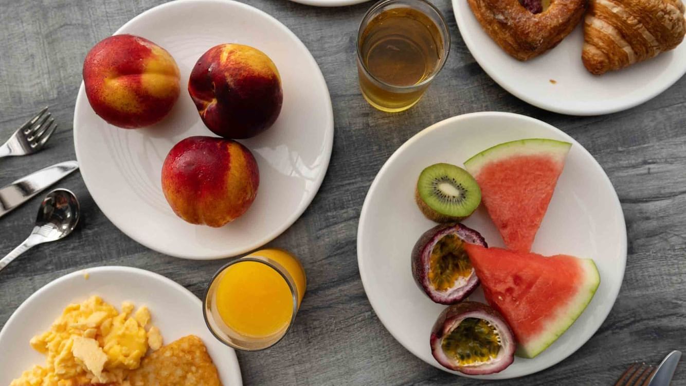 buffet breakfast at karinyas restaurant on the central coast