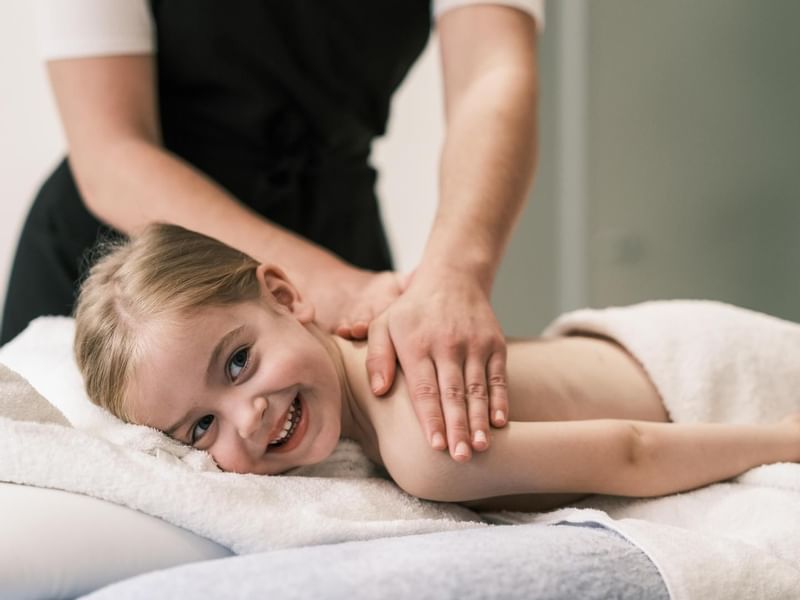 Falkensteiner Family Hotel Diadora - Massaggio per bambini