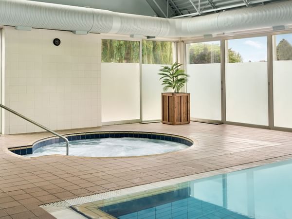 Indoor pool and jacuzzi