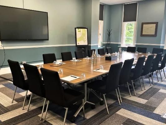 fairford meeting room at easthampstead park in berkshire