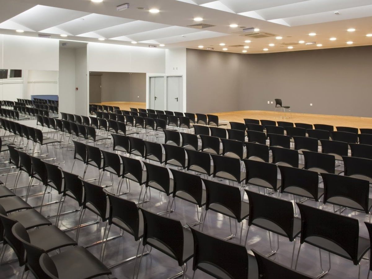 Theater-style seating in Meeting Room at One Hotels