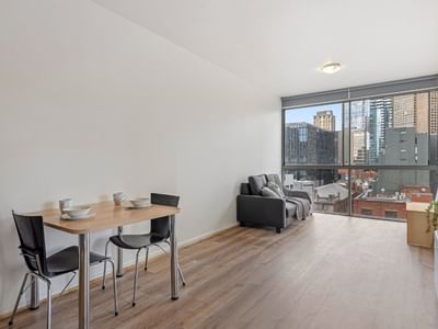 Student Living on Lonsdale - 2 Bedroom Living Area