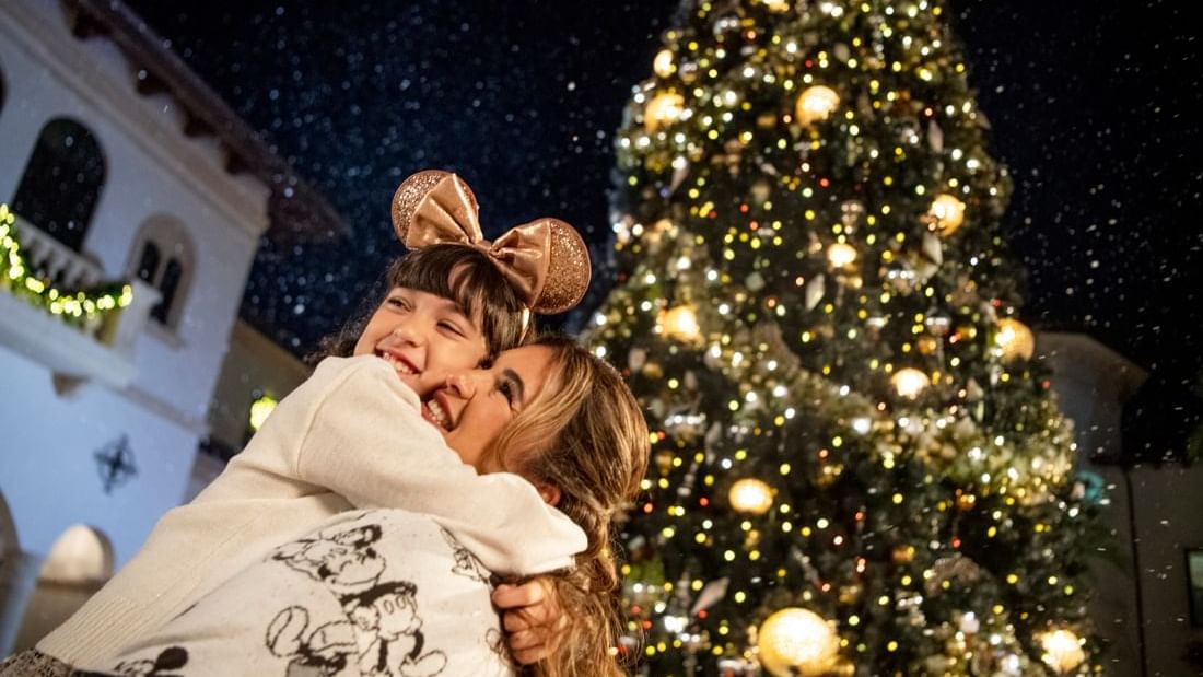 Holidays-at-disney-springs