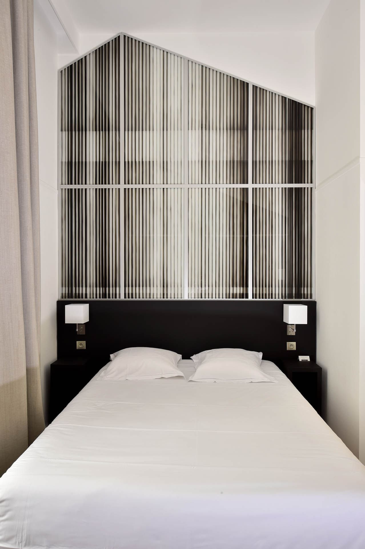 Intérieur d'une chambre simple, Oceania Hôtel de France Nantes