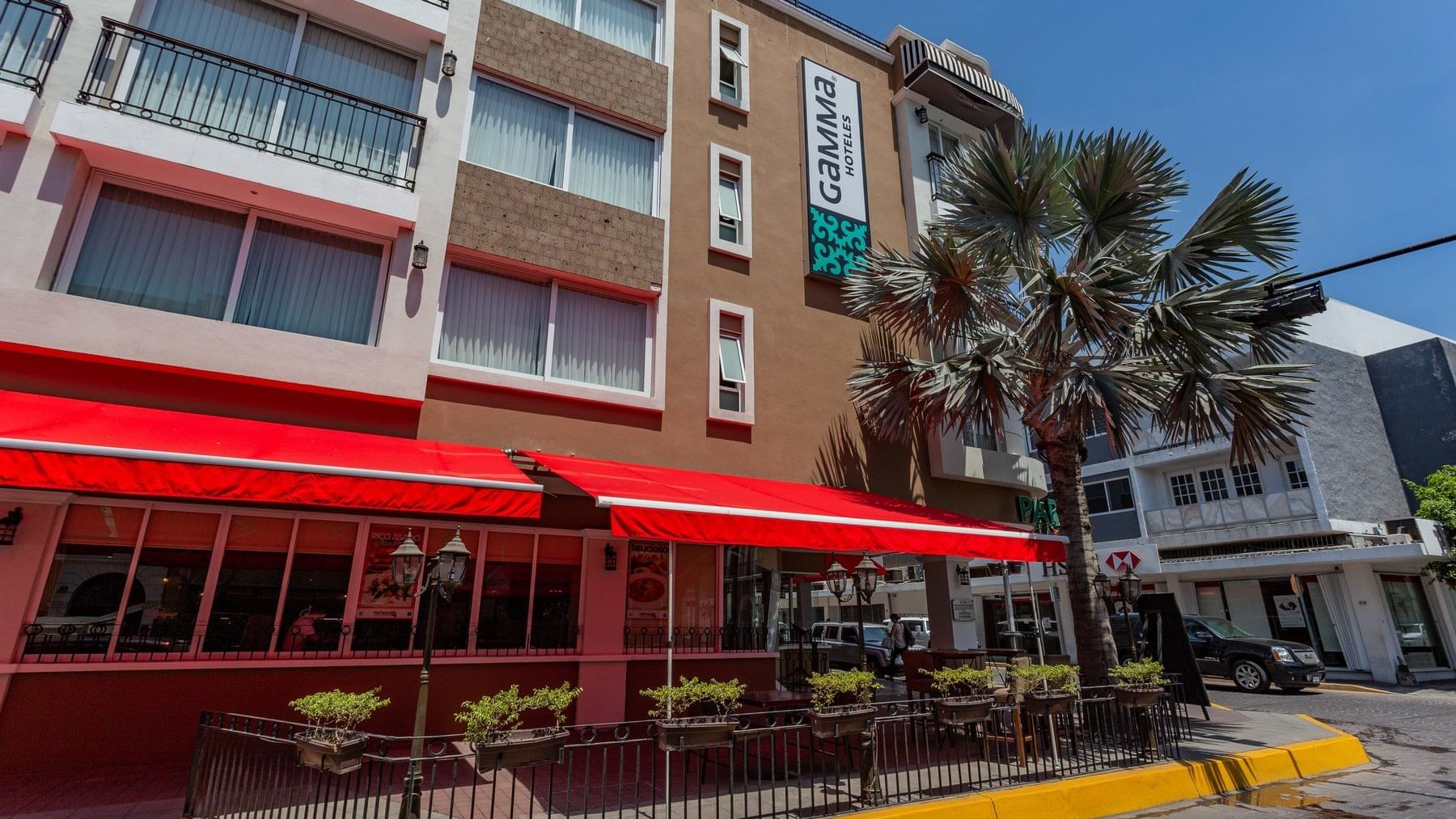 Exterior view of the front facade of Gamma Pachuca