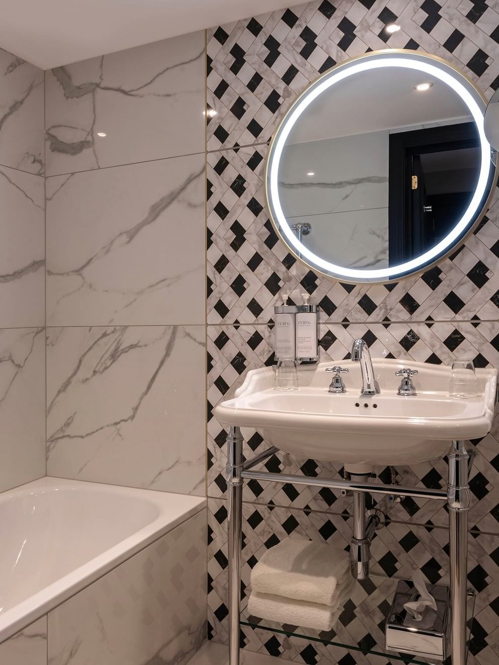 Superior-kamer met gerenoveerde badkamer