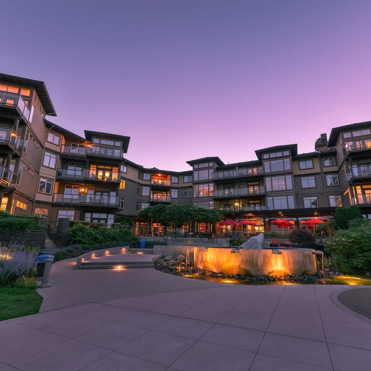 The Cove Lakeside Resort Sunset Kelowna