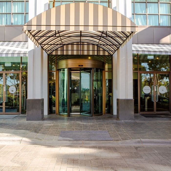 Exterior view of the entrance at Novotel Glen Waverley