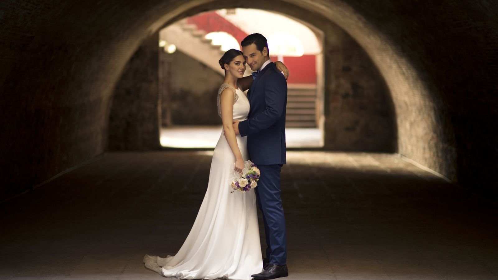 Wedding couple posing at Fiesta Americana Hacienda San Antonio