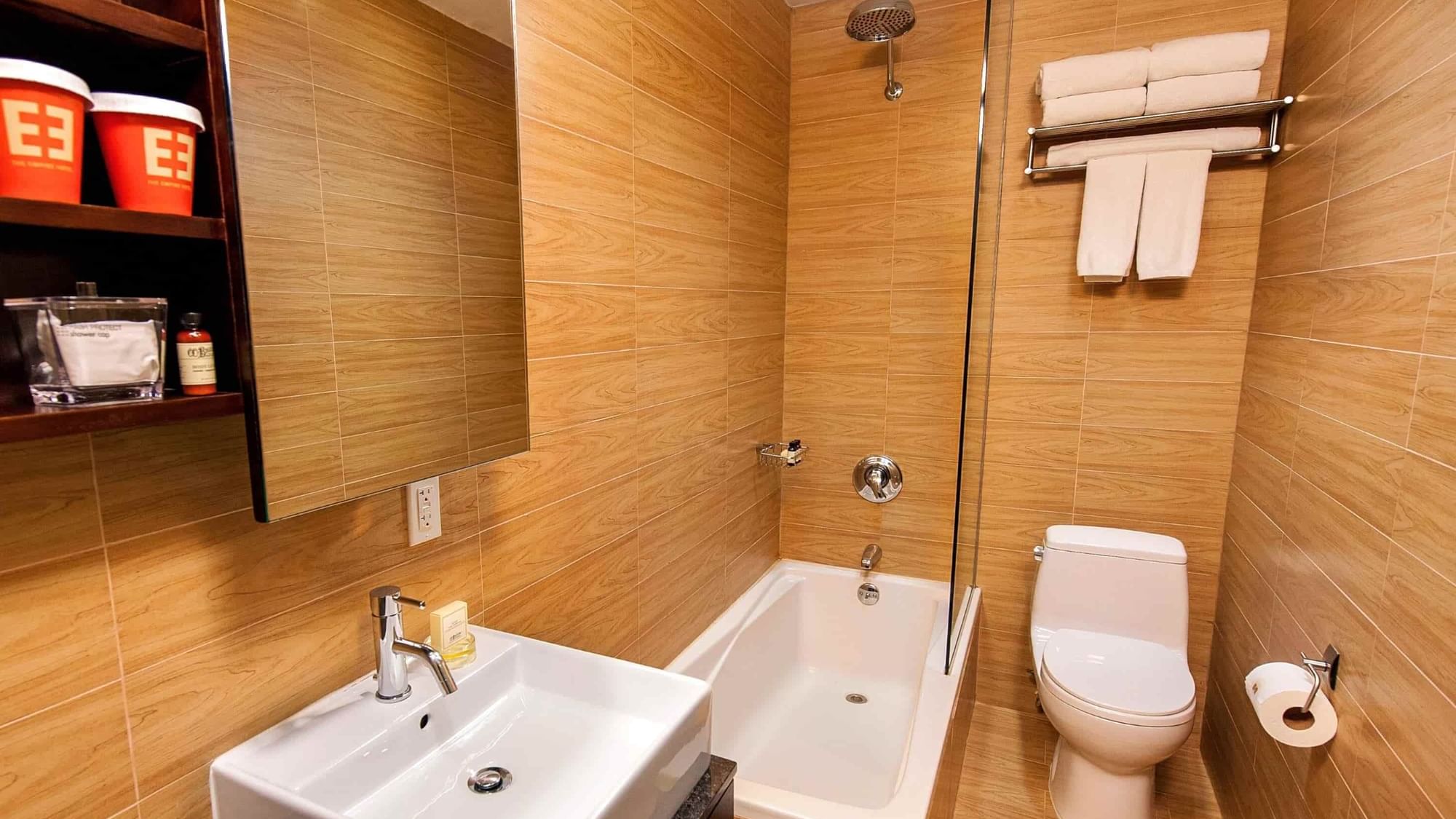 One Bedroom New York City Suite with Two Beds - The Empire Hotel, image size:2000x1125