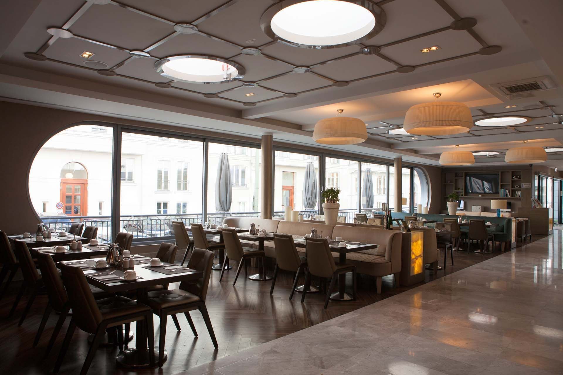 Breakfast Restaurant|Titanic Comfort Mitte