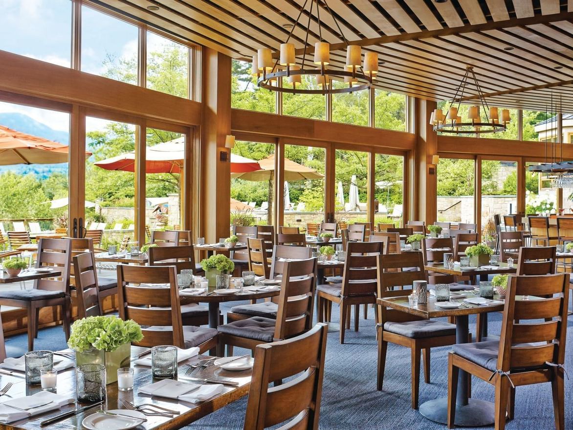 Well-arranged dining tables in Flannel Restaurant at Topnotch Stowe Resort