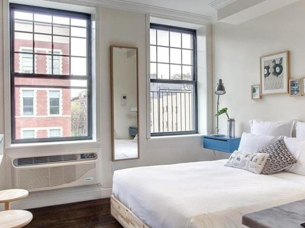 Stay longer in NYC and save: 10% off when you book 3+ nights at East Village Hotel.