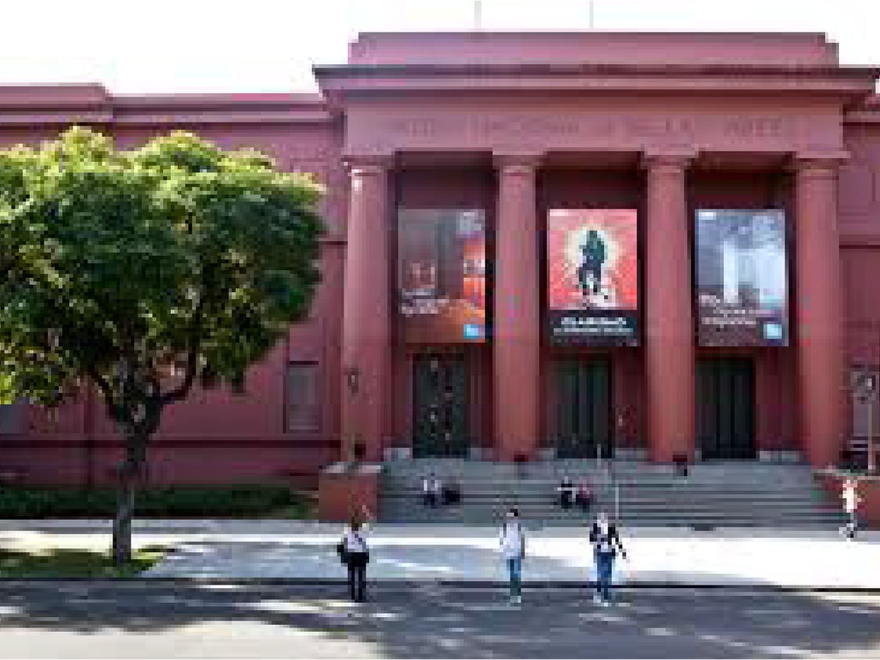Uma vista externa do Museu Nacional perto do Recoleta Grand Hotel