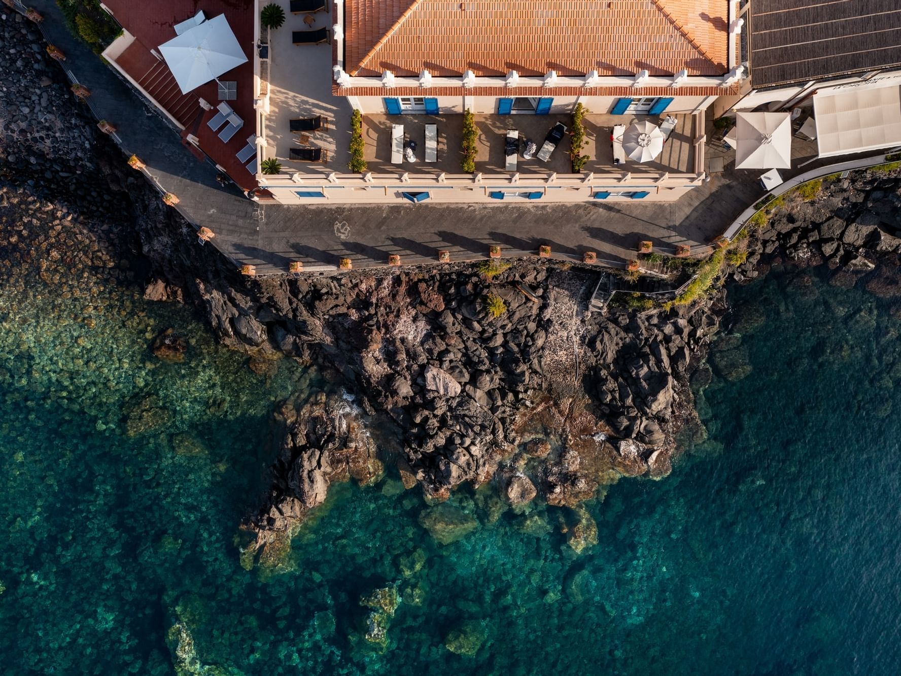 Hotel 4* sul mare a Salina