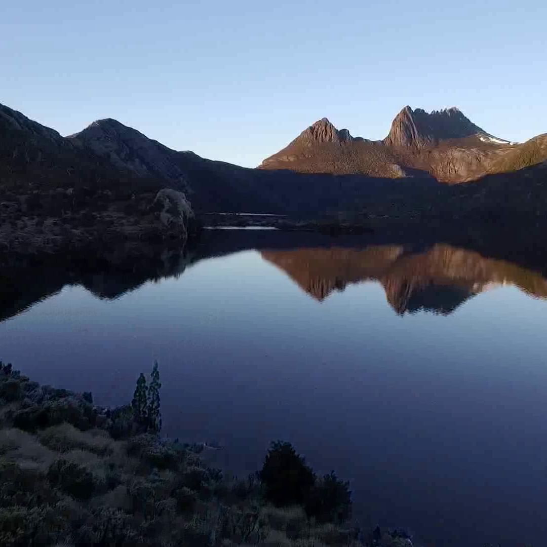 Dove Lake and the mountains near Cradle Mountain Hotel