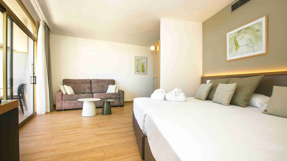 Junior Suite L Ponient Dorada Palace By PortAventura World In Salou Junior Suite L Ponient Dorada Palace By PortAventura World In Salou