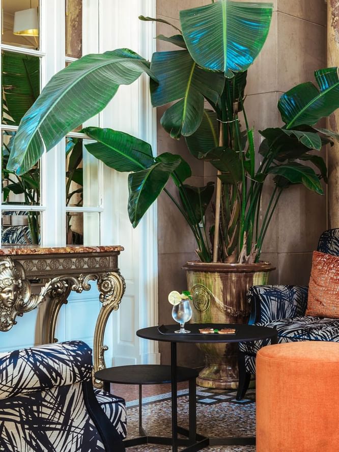 Mobilier vintage dans un lobby, Oceania Le Métropole Montpellier