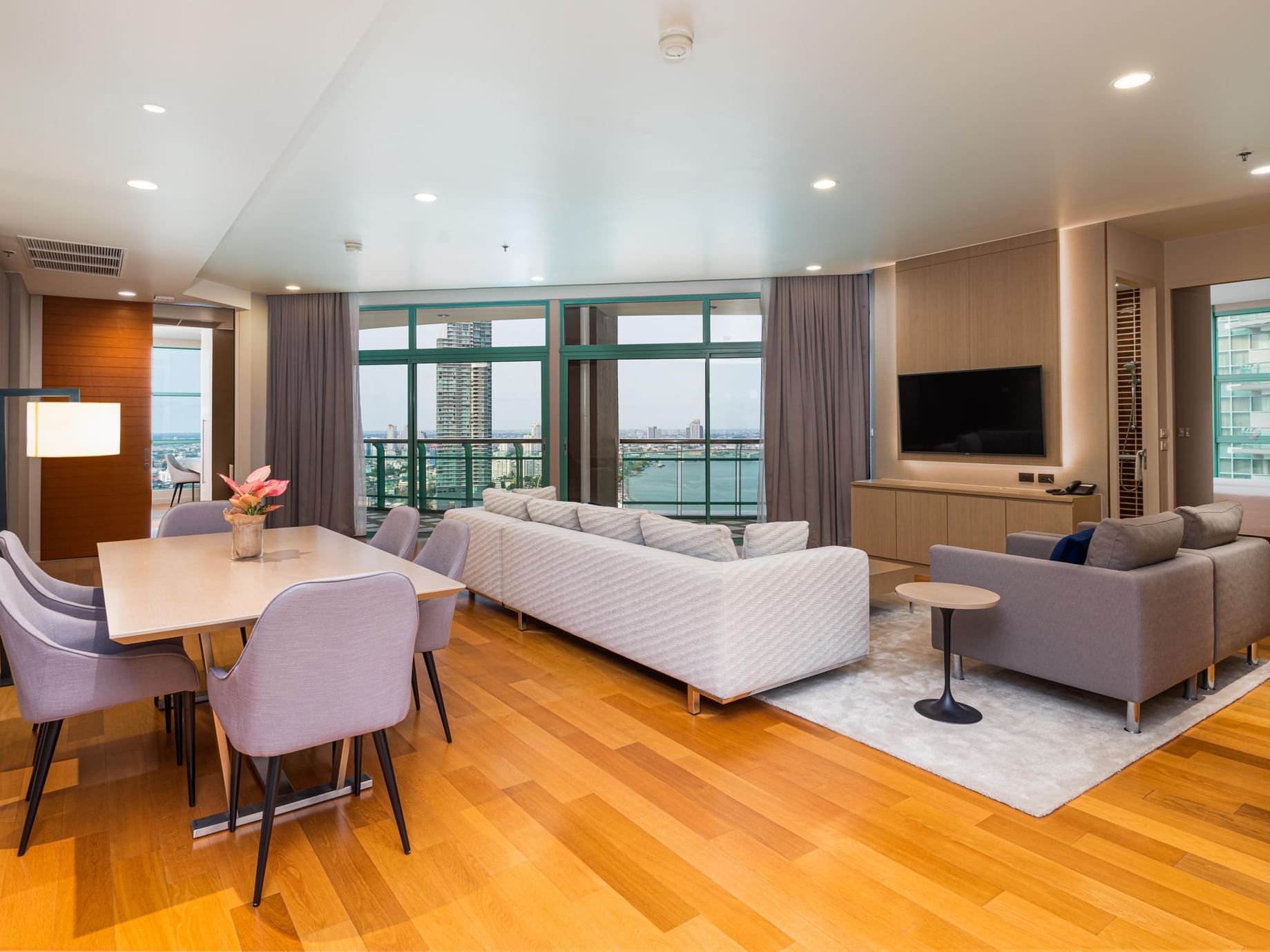 Premier three bedroom at Chatrium Residence Riverside Bangkok