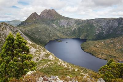 Lake with the Cradle Mountain near Cradle Mountain Hotel