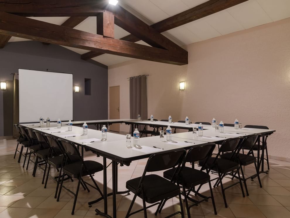 Interior of Ventoux Meeting Room at The Originals Hotels