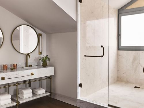 Accommodation at Gran Hotel Inglés in Madrid