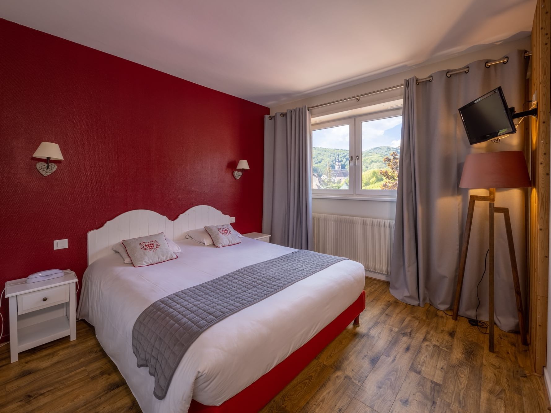 Interior of a Comfort room at The Originals Hotels