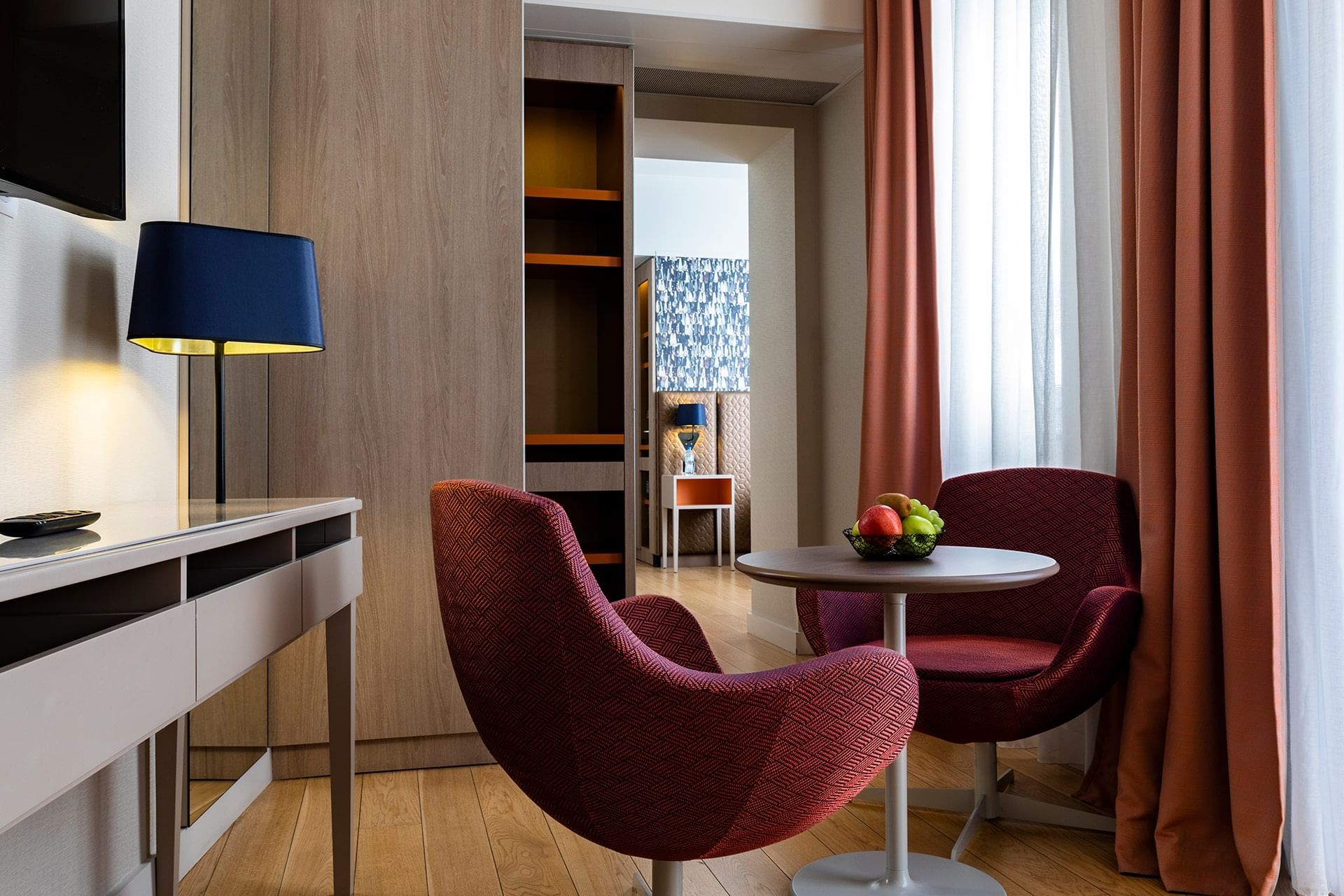 Intérieur de la Suite Junior à l'Oceania Le Métropole Montpellier