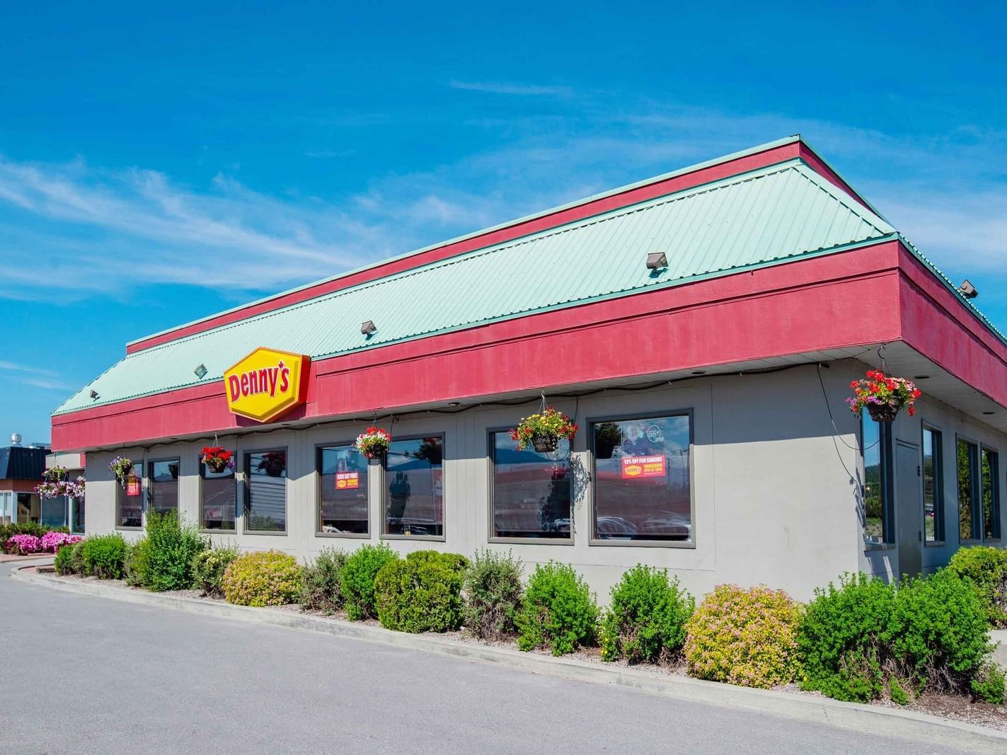 Denny's — I-Drive North