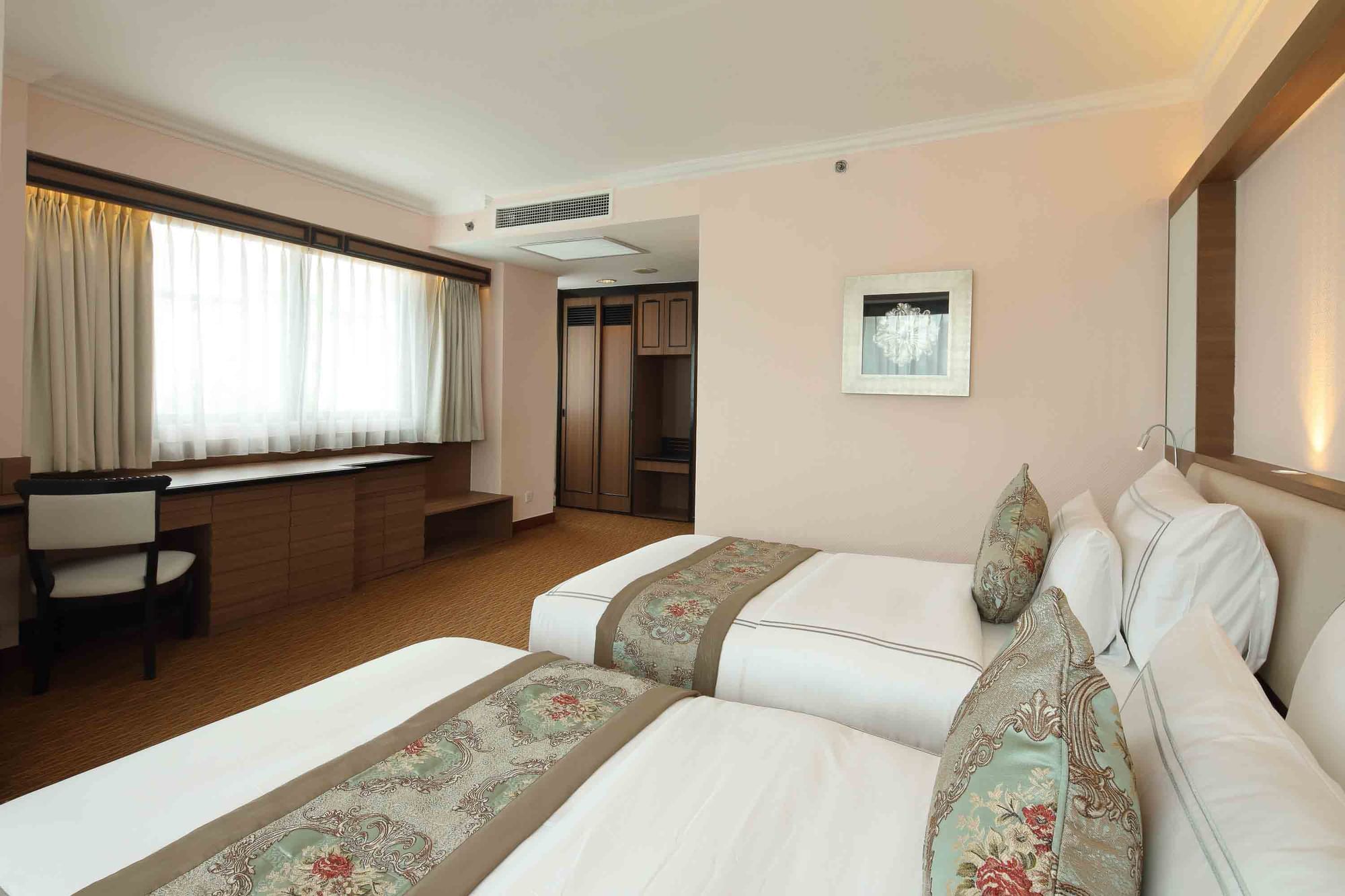 Interior of Premiere Club City View Twin at Sunway Hotel Hanoi