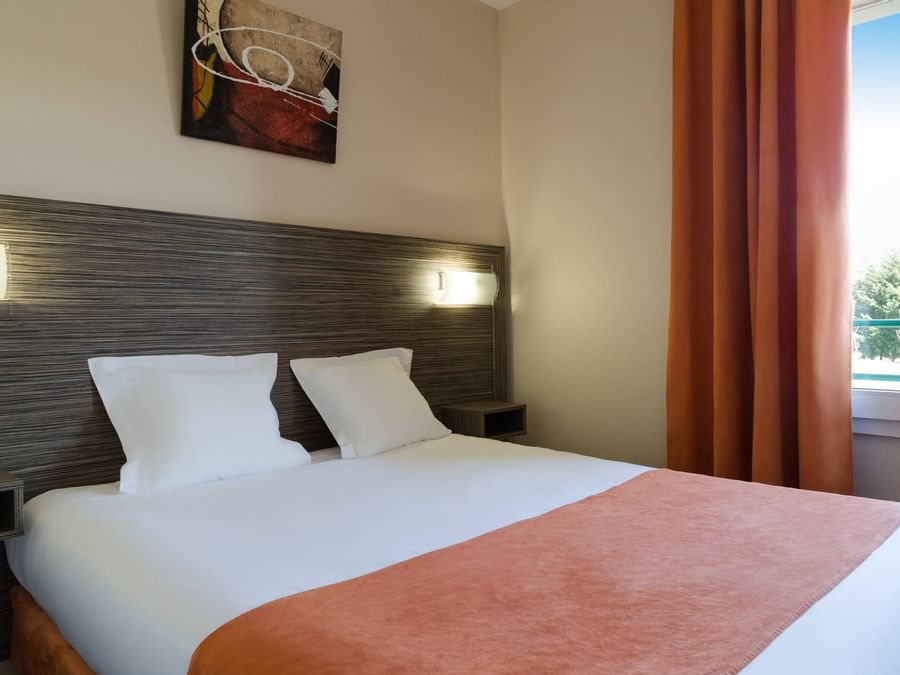 Double standard room in Hotel L'Acropole