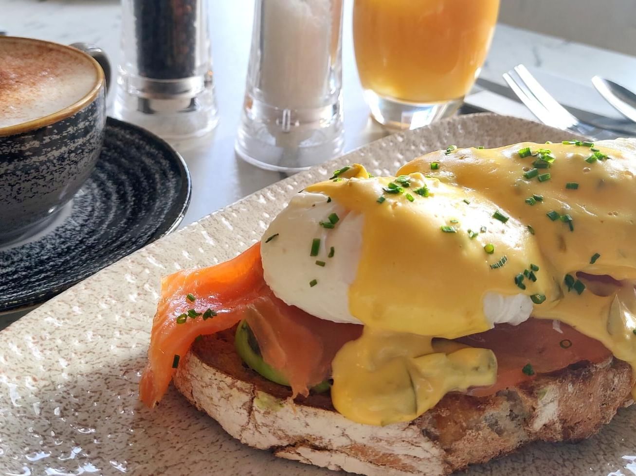 Easthampstead Park breakfast with eggs benedict and smoked salmon