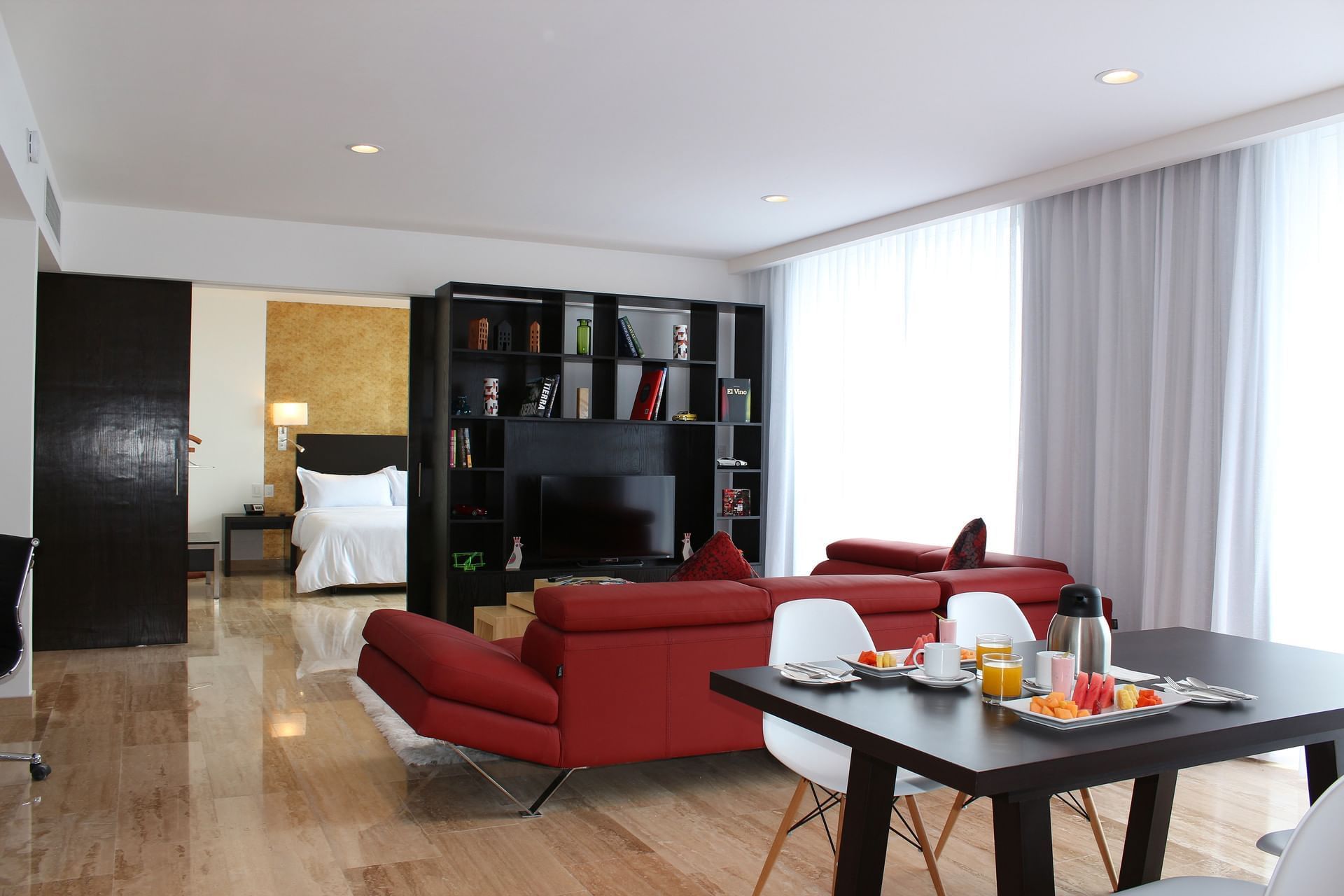 AMPLIAS HABITACIONES