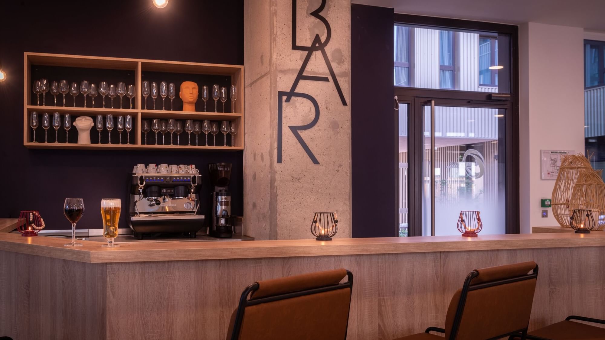 Close-up on the Counter of The Bar at Residence Le Monde