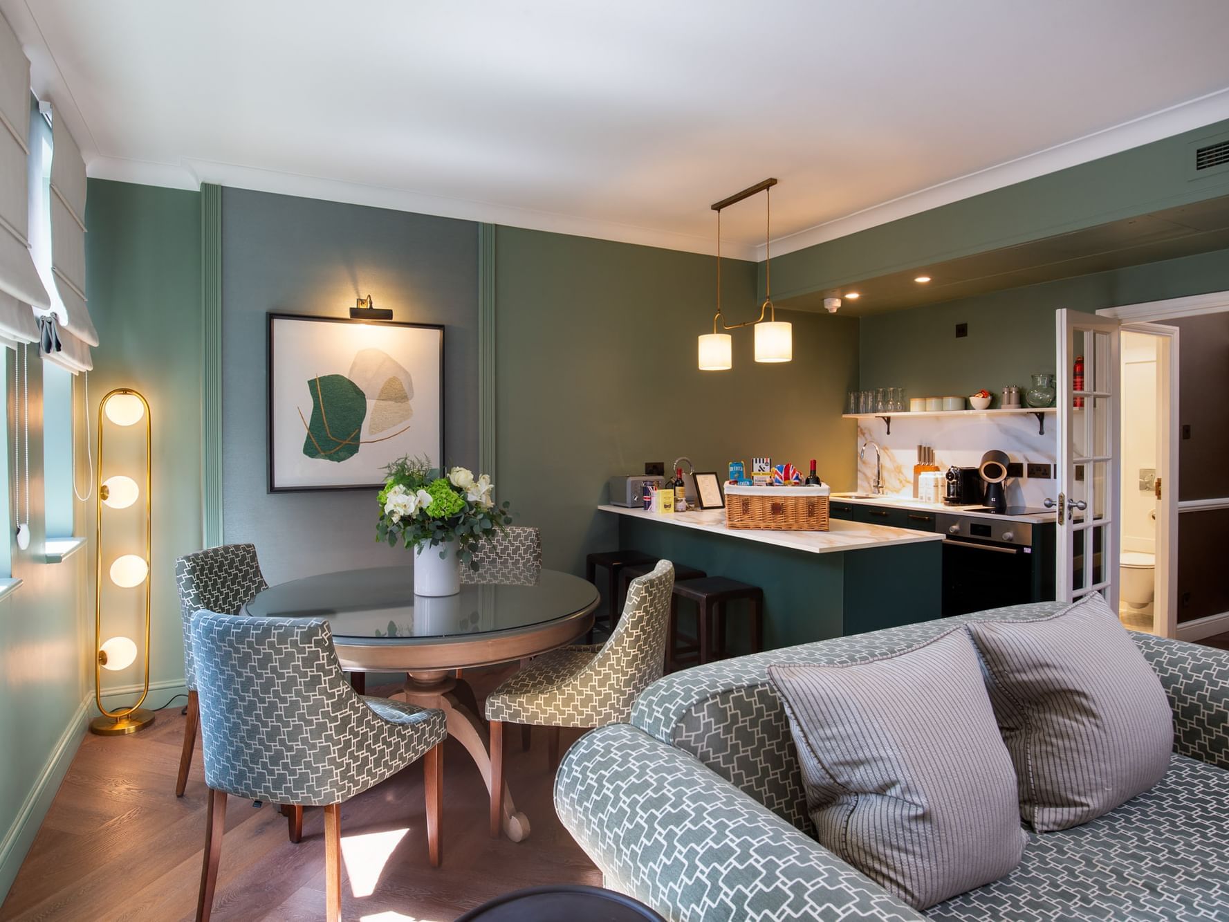 Two Bedroom Apartment at Capital hotel Knightsbridge