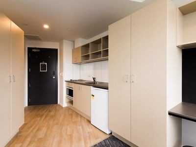 55 Symonds Street_Studio Deluxe Kitchen & Entrance